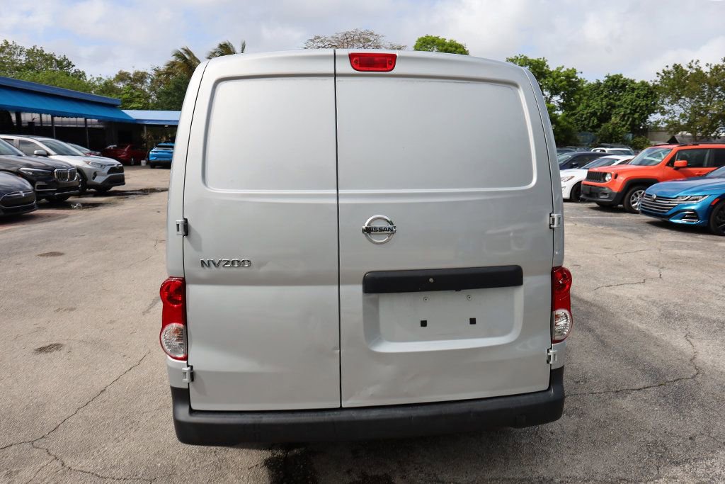 Used 2020 Nissan NV200 S image 9