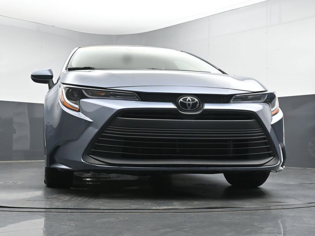 Used 2024 Toyota Corolla LE image 33