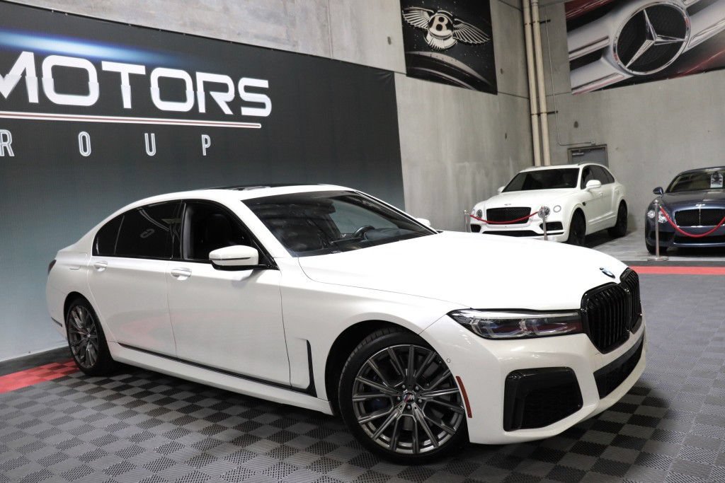 Used 2020 BMW 750i xDrive w/ Executive Package AWD/4WD image 12