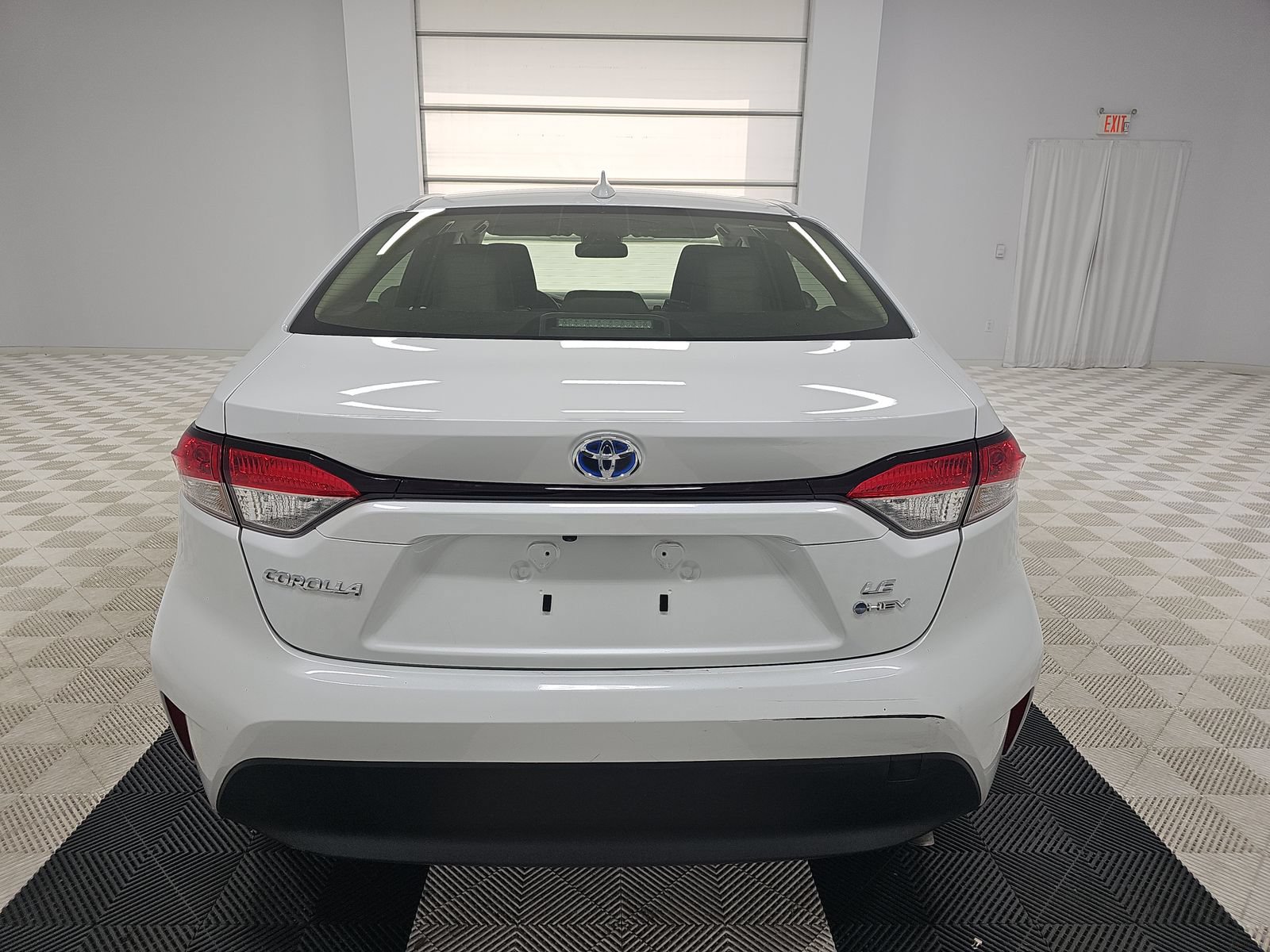 Certified 2025 Toyota Corolla LE w/ LE Premium Package AWD/4WD image 35