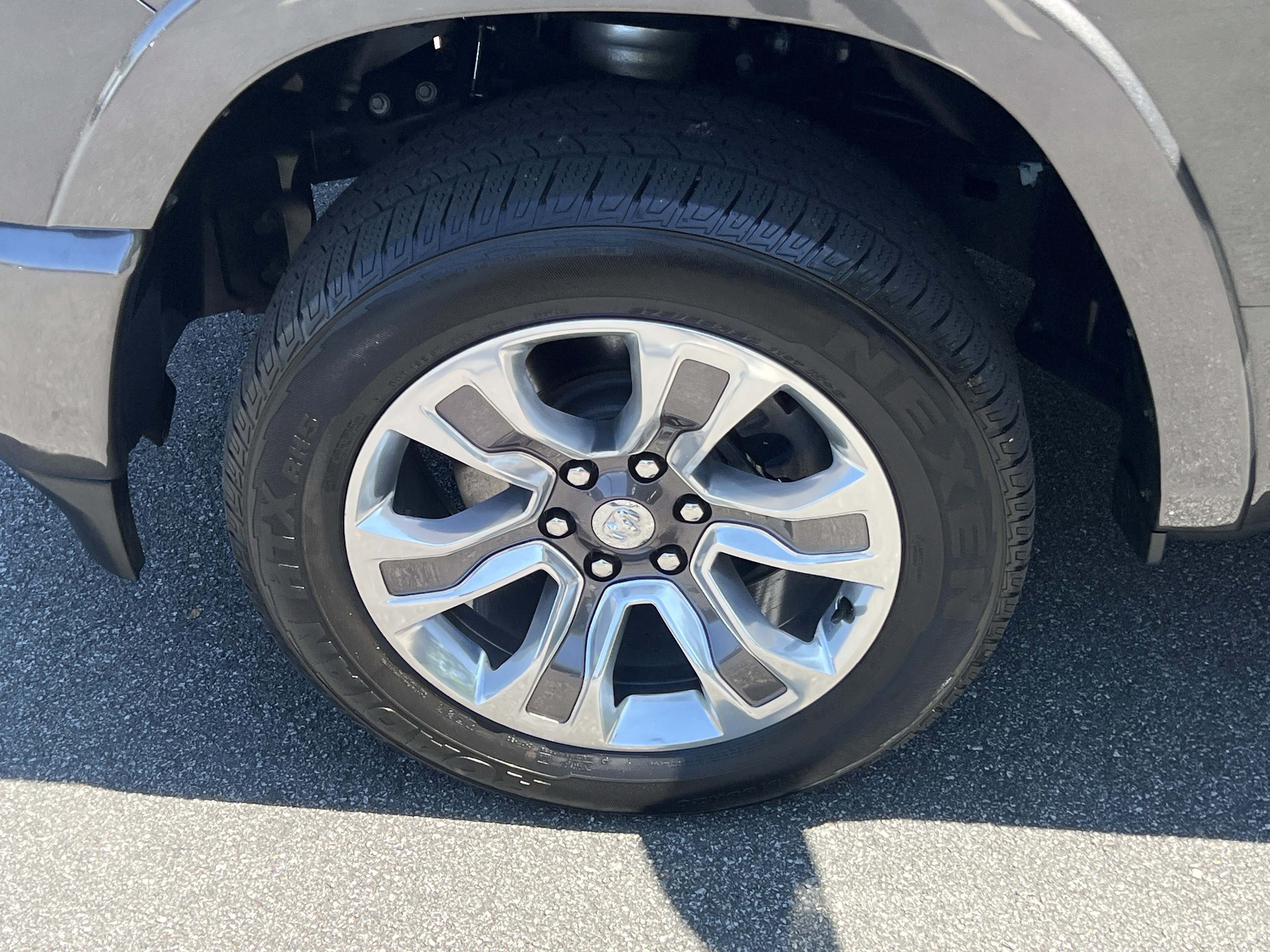 Used 2024 RAM 1500 Limited w/ Body Color Bumper Group AWD/4WD image 14