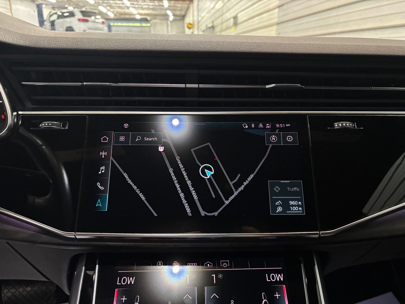 Used 2021 Audi Q8 Premium Plus w/ Premium Plus Package AWD/4WD image 20