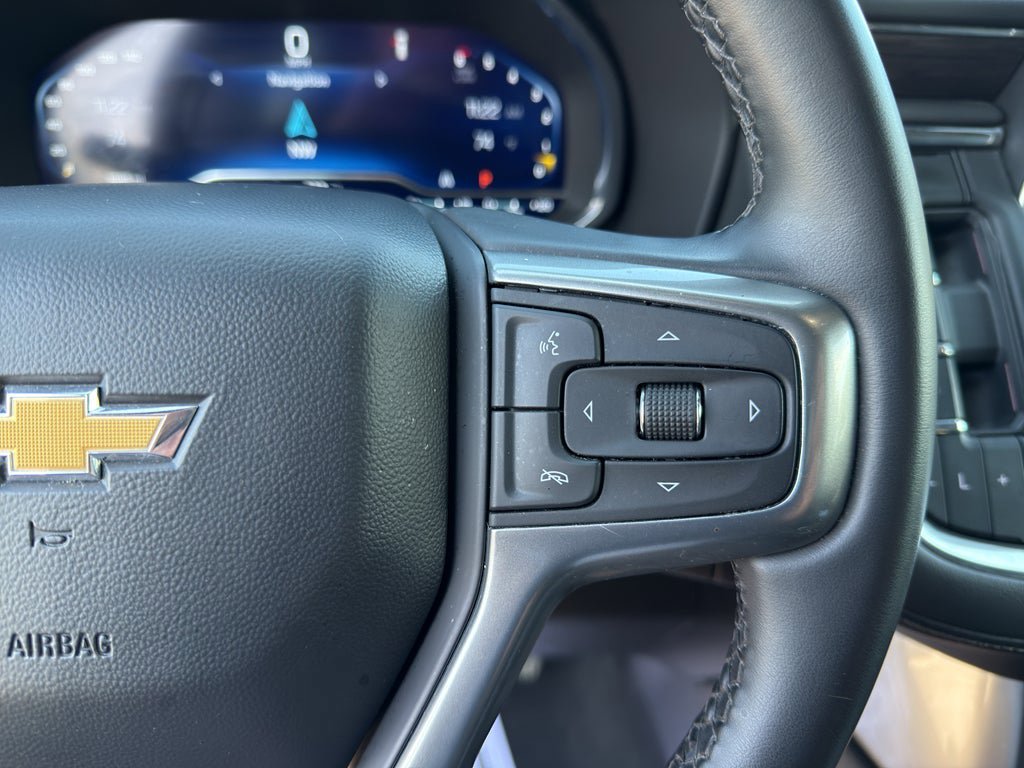 Used 2024 Chevrolet Suburban LT image 21