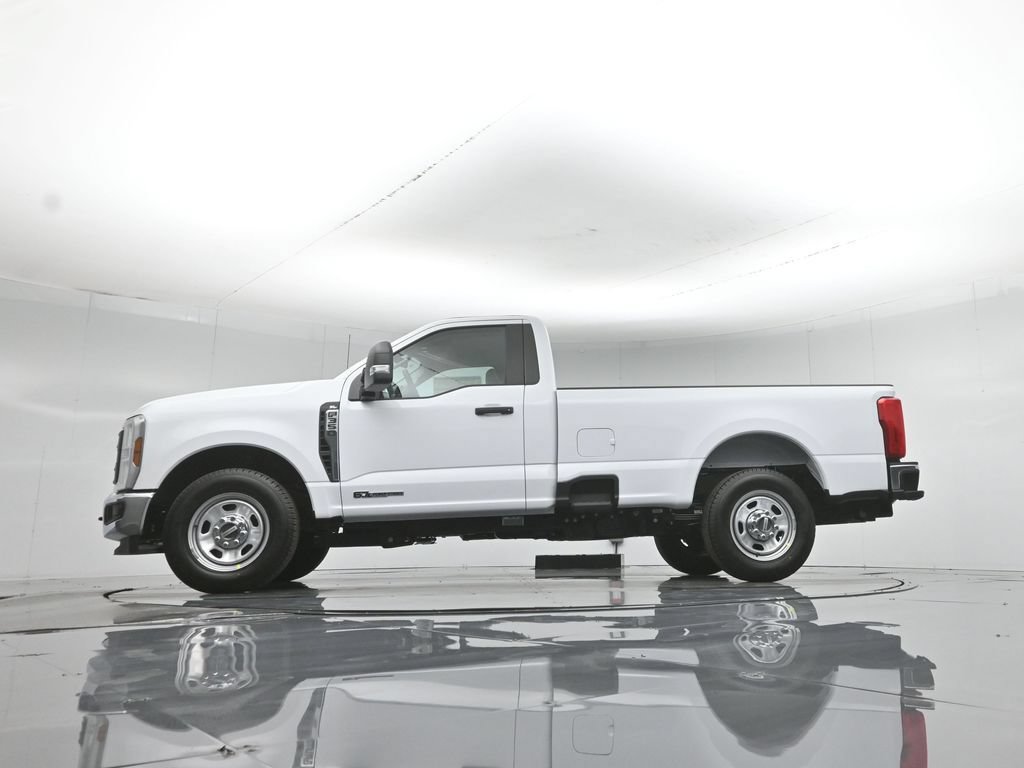 New 2026 Ford F350 XL w/ XL Chrome Package RWD image 7