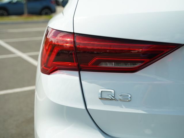 Used 2021 Audi Q3 2.0T Premium w/ Convenience Package image 39