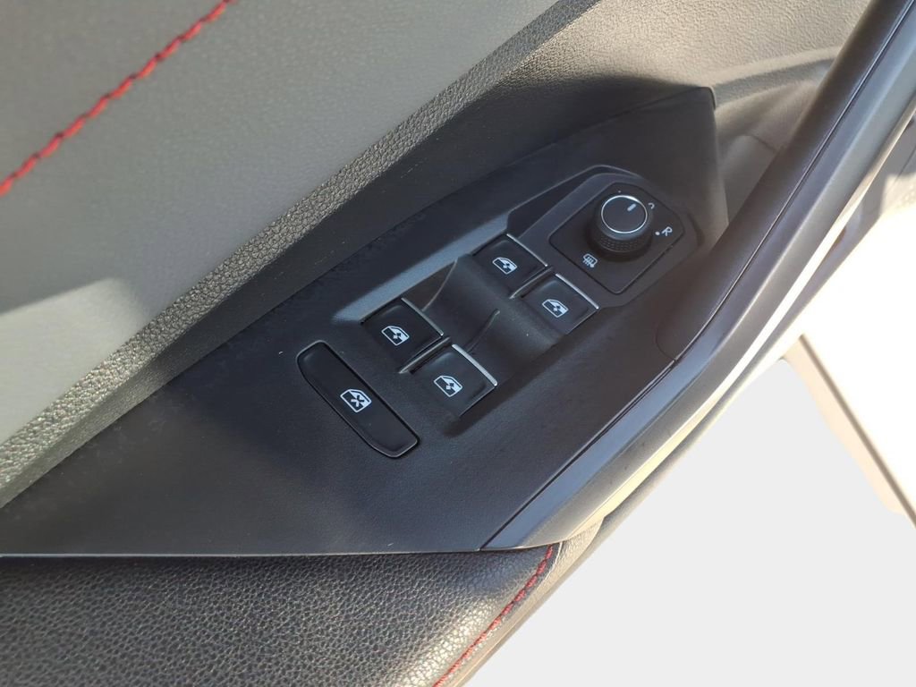 Certified 2025 Volkswagen Jetta GLI Autobahn w/ GLI Black Package image 20