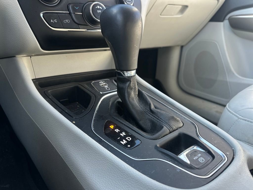 Used 2021 Jeep Cherokee Latitude Plus image 19