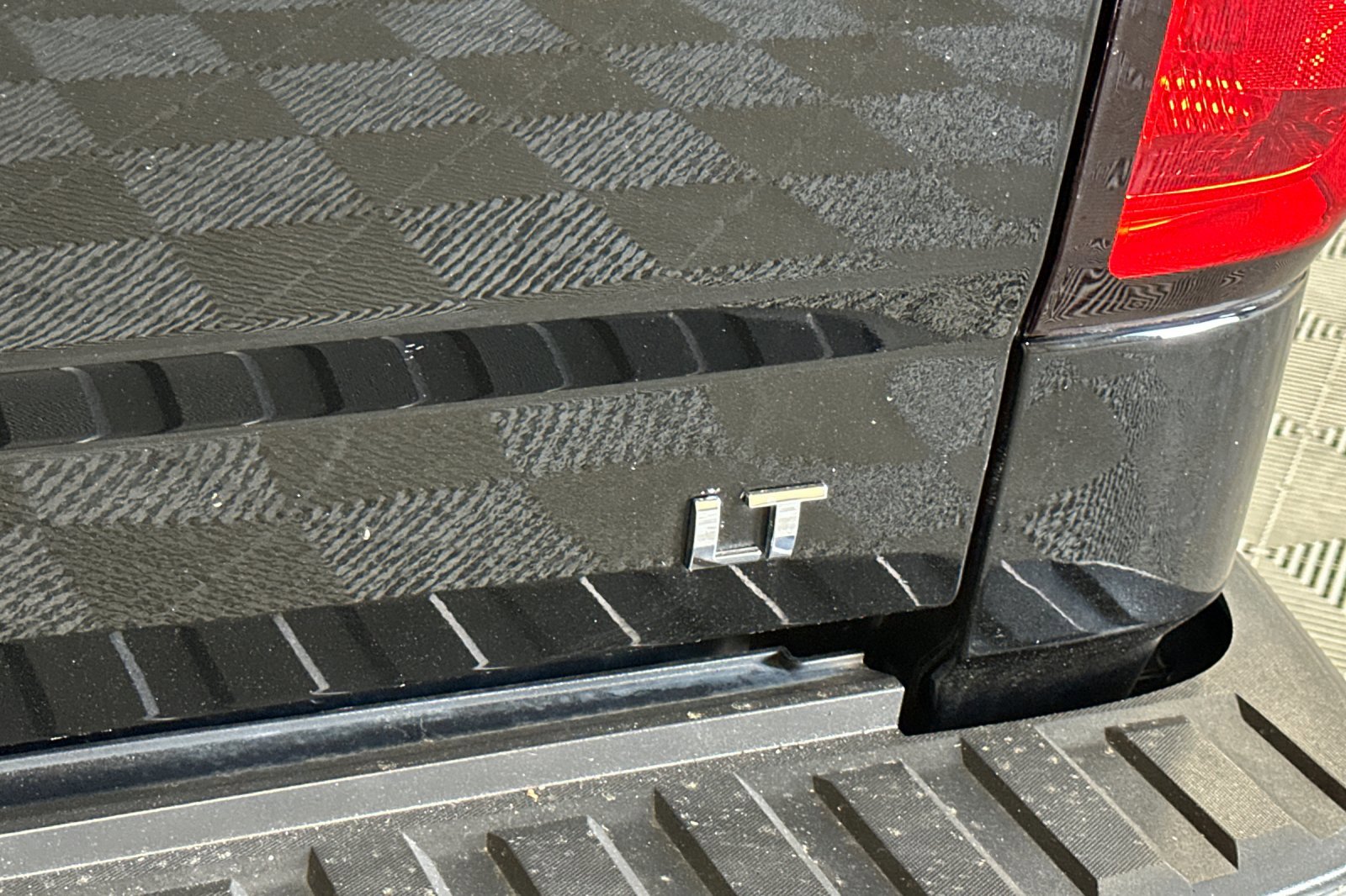 Used 2016 Chevrolet Silverado 1500 LT w/ LT Convenience Package image 46