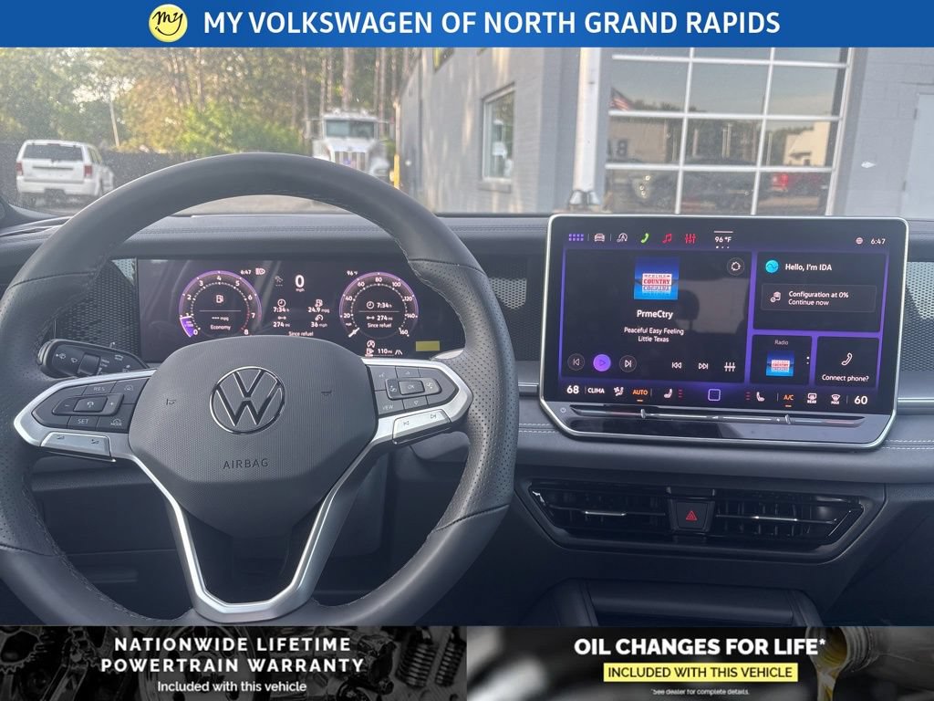 New 2026 Volkswagen Tiguan SE R-Line AWD/4WD image 16