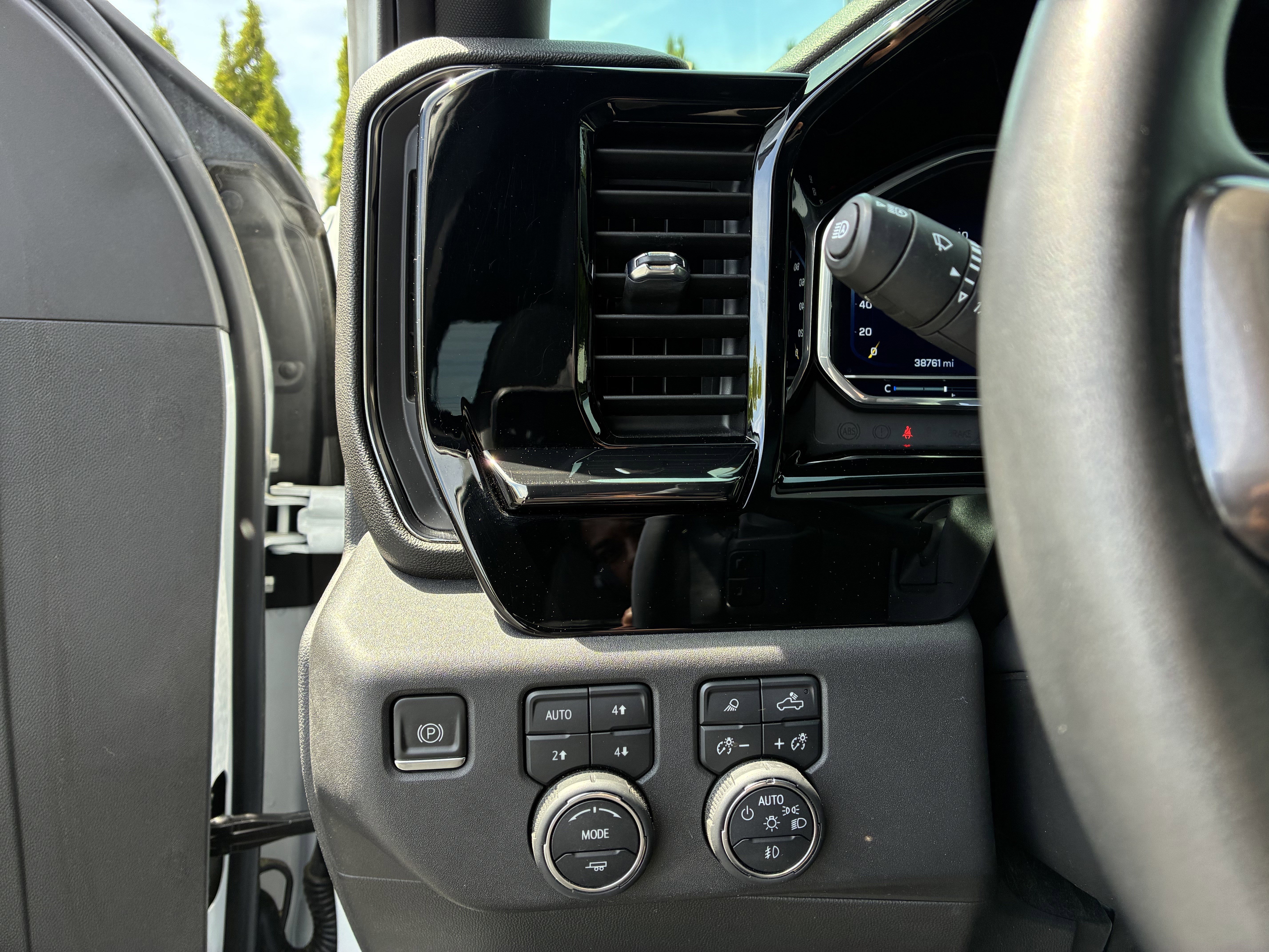 Used 2023 Chevrolet Silverado 1500 ZR2 AWD/4WD image 29