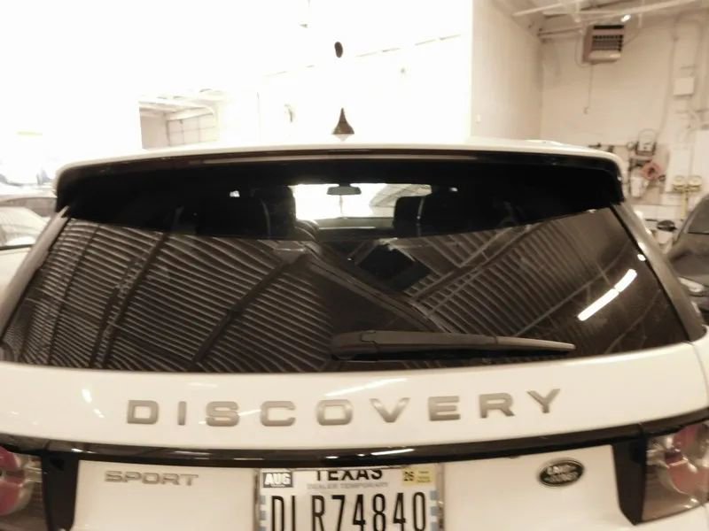 Used 2019 Land Rover Discovery Sport SE AWD/4WD image 21