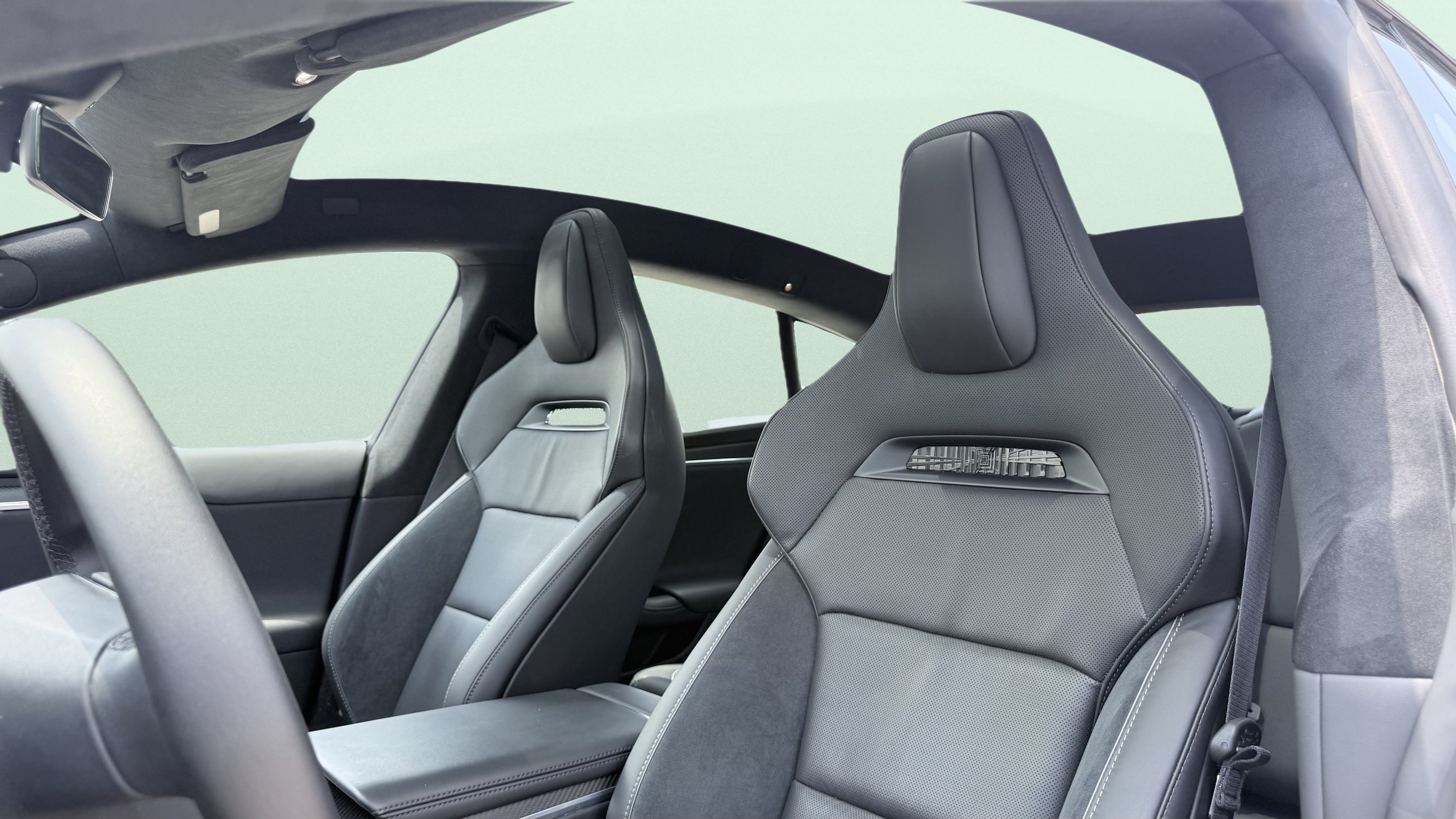 Used 2025 Tesla Model S Plaid AWD/4WD image 28