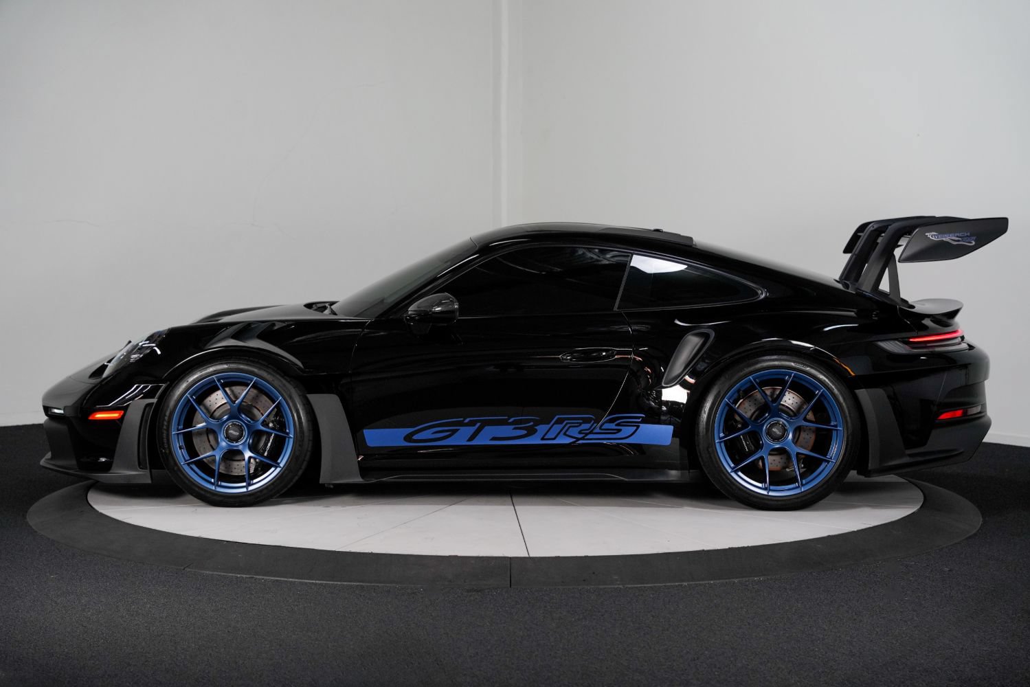 Used 2025 Porsche 911 GT3 RS w/ Weissach Package RWD image 6