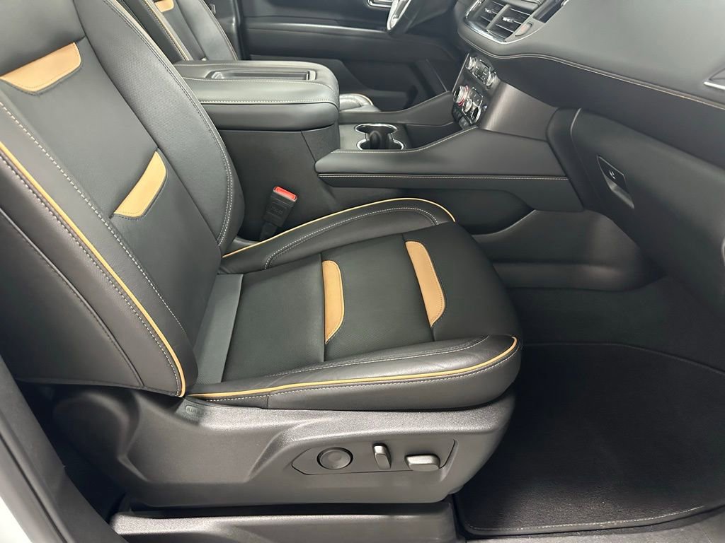 Used 2024 GMC Yukon AT4 w/ AT4 Premium Package image 60
