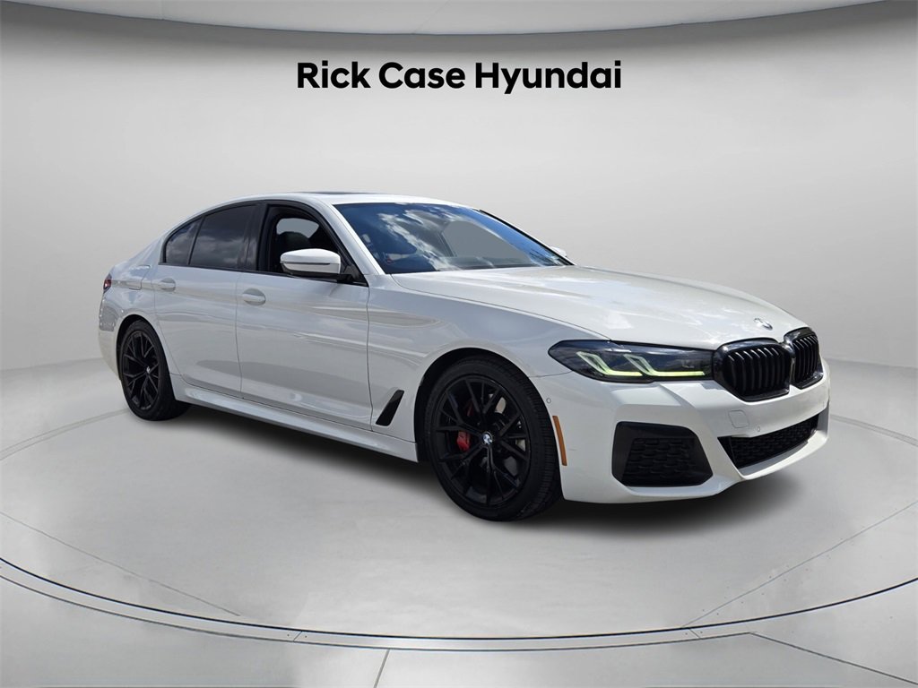 Used 2021 BMW 530i w/ M Sport Package image 9