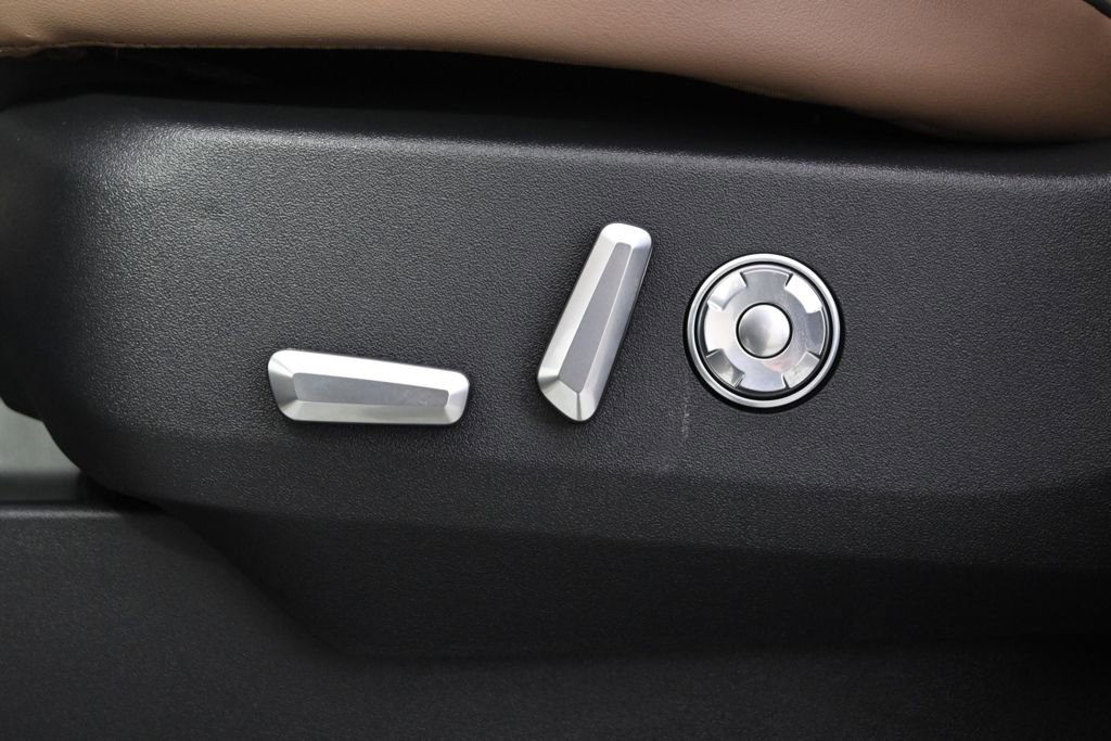 New 2026 Lincoln Navigator L Black Label image 14