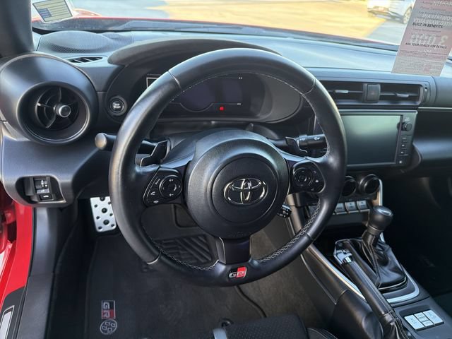 Used 2022 Toyota GR86 Premium RWD image 15