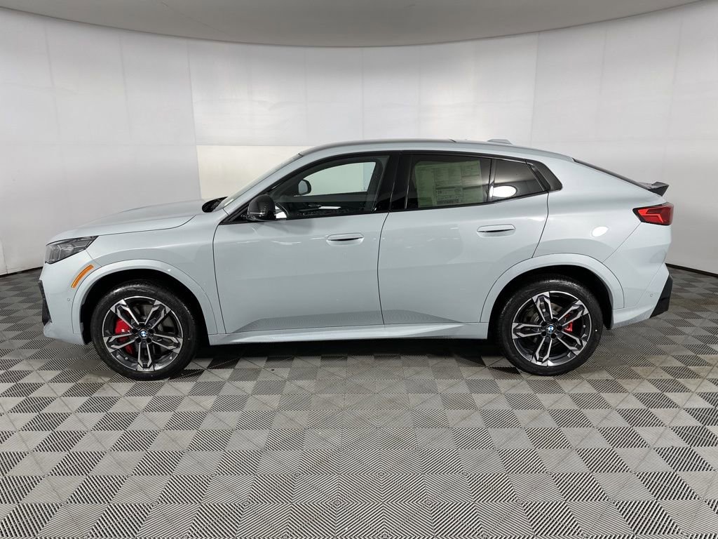 New 2026 BMW X2 xDrive28i w/ M Sport Package AWD/4WD image 5