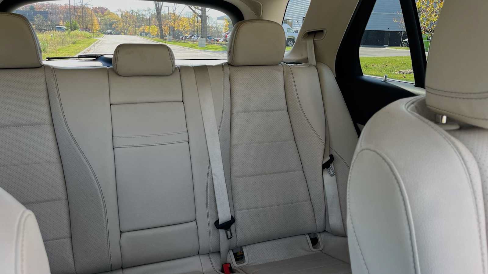 Used 2020 Mercedes-Benz GLE 350 4MATIC image 34