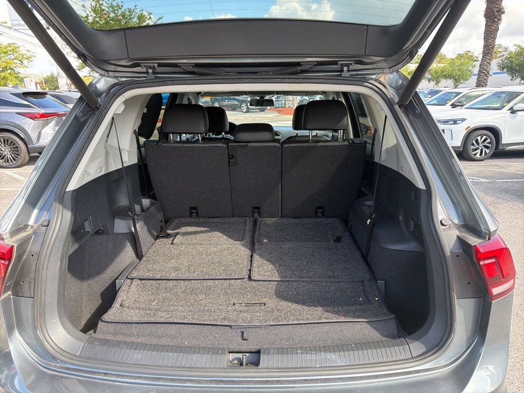 Used 2018 Volkswagen Tiguan SEL FWD image 15