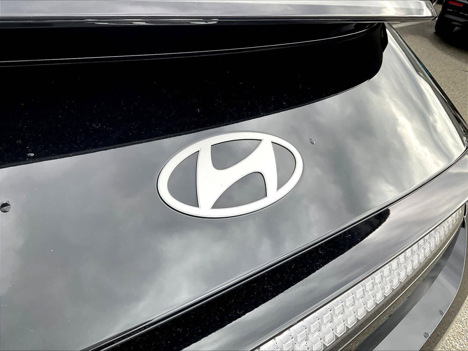 Used 2024 Hyundai Ioniq 6 SEL AWD/4WD image 27