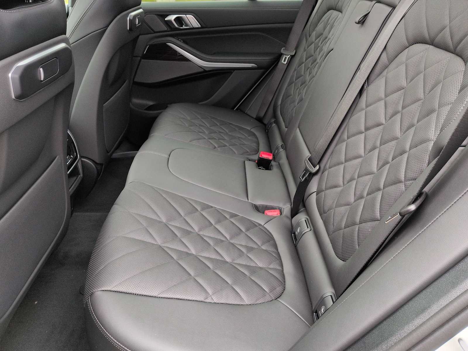 New 2026 BMW X5 xDrive40i w/ Premium Package AWD/4WD image 20