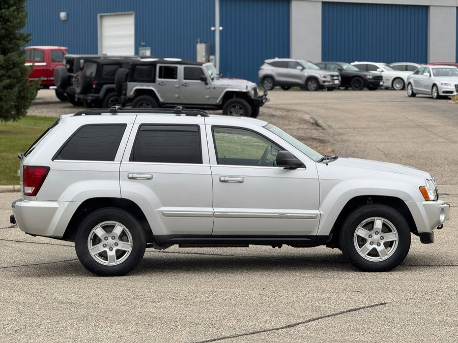 Used 2005 Jeep Grand Cherokee Limited AWD/4WD image 9