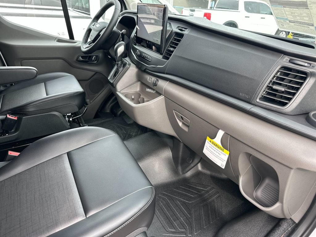 New 2026 Ford Transit 250 148 Medium Roof RWD image 18