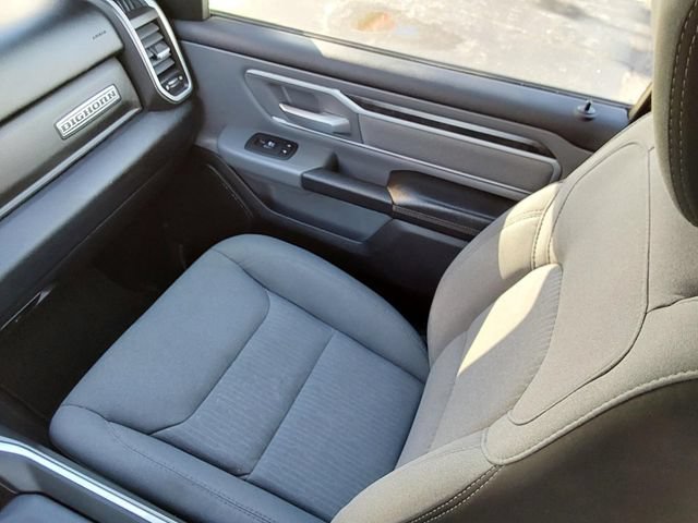 Used 2021 RAM 1500 Big Horn AWD/4WD image 36