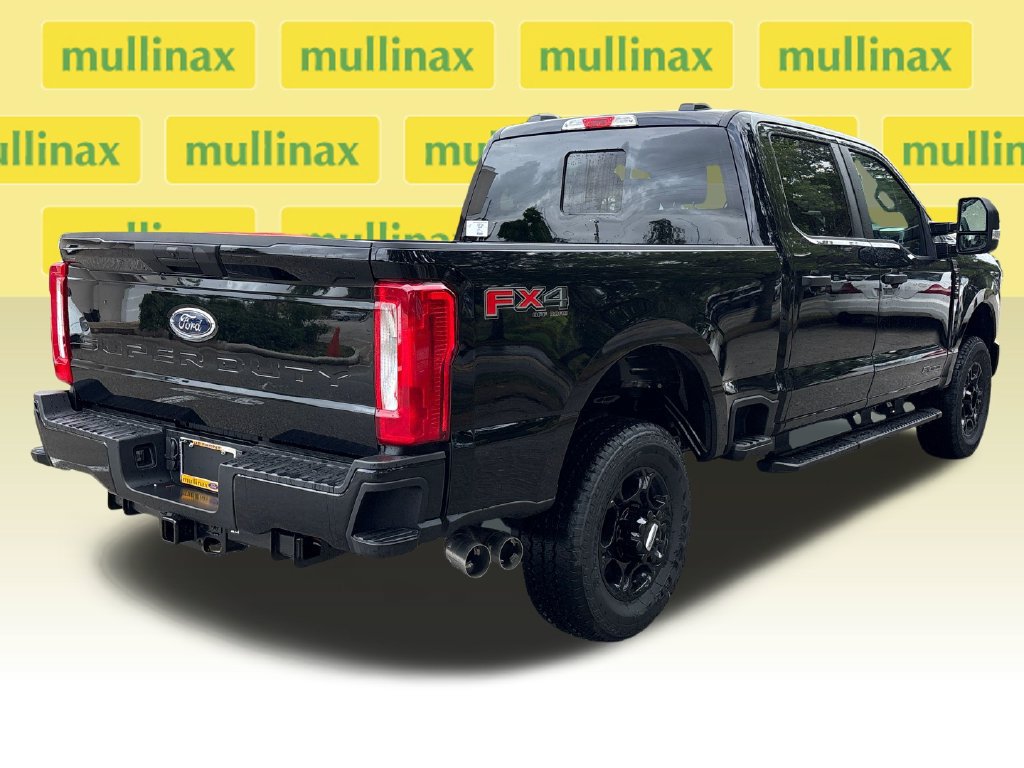 New 2026 Ford F250 4x4 Crew Cab Super Duty image 4