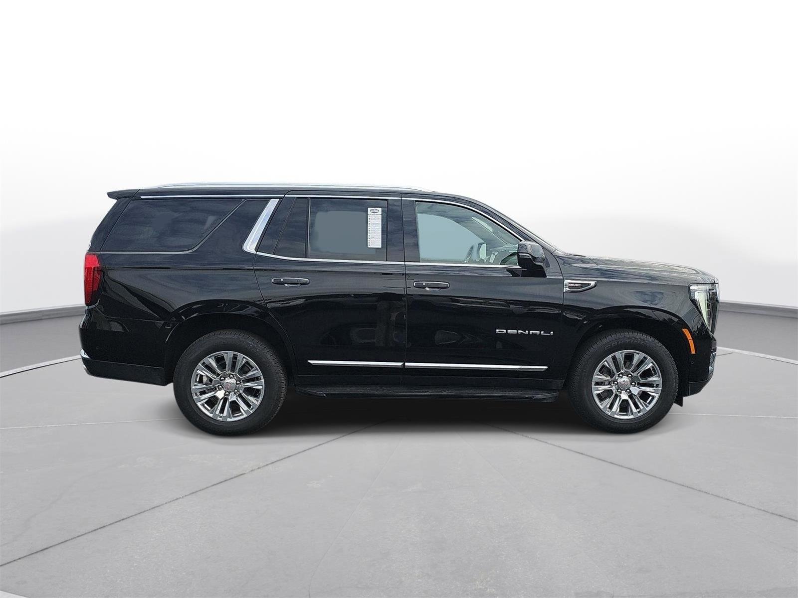 Used 2025 GMC Yukon Denali image 4