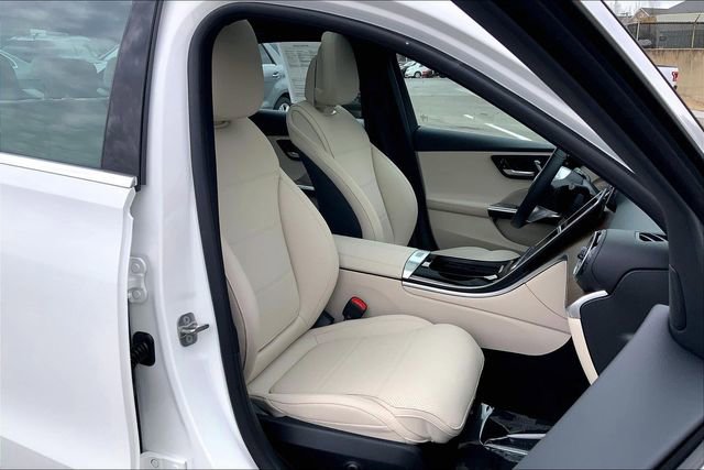 Certified 2025 Mercedes-Benz C 300 4MATIC Sedan image 7