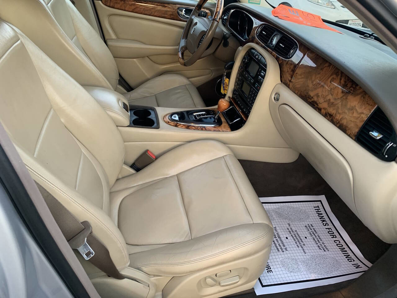 Used 2006 Jaguar XJ8 image 6