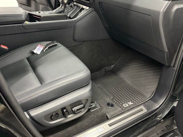 Used 2025 Lexus GX 550 AWD/4WD image 42
