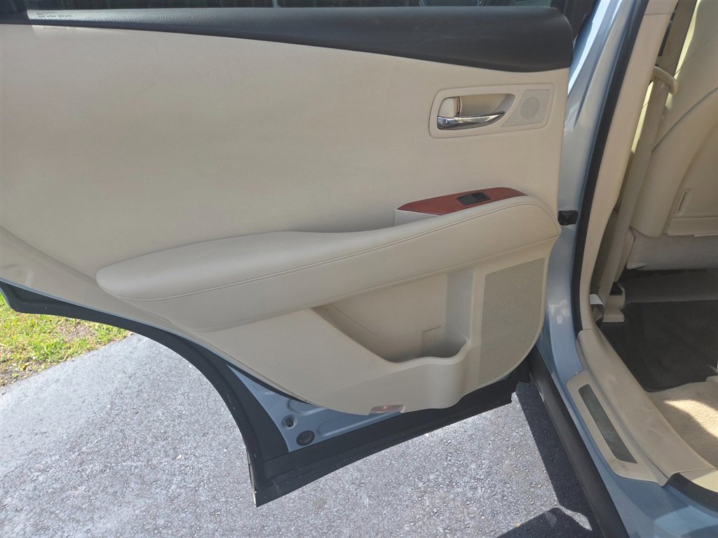 Used 2010 Lexus RX 350 2WD image 10