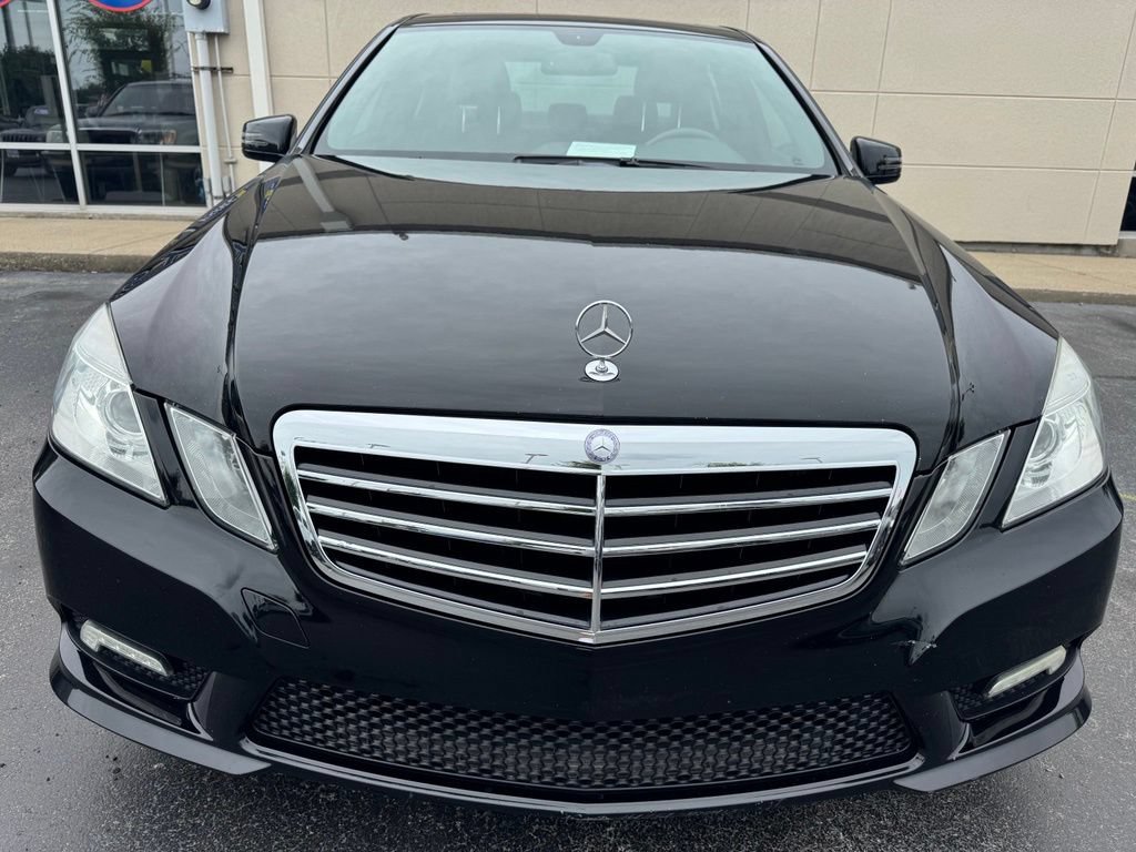Used 2011 Mercedes-Benz E 350 4MATIC Sedan image 9