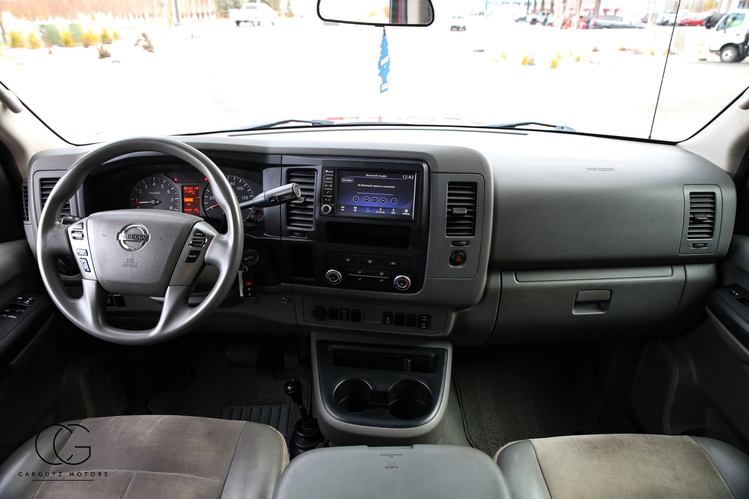 Used 2020 Nissan NV 3500 SV image 29