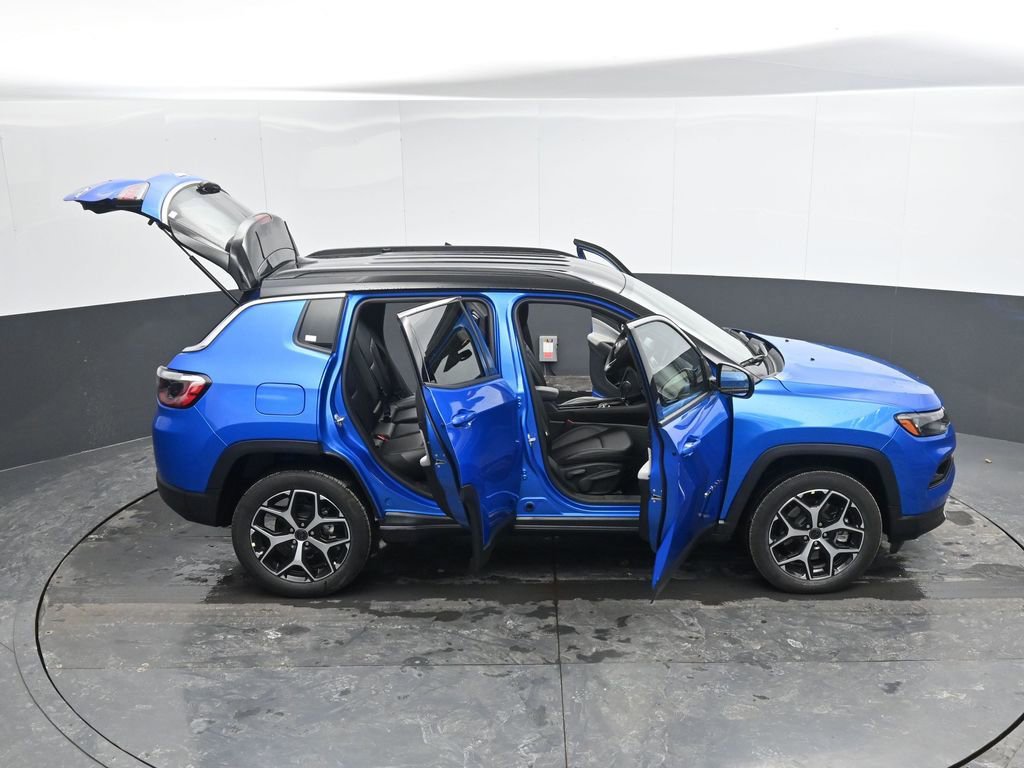 Used 2026 Jeep Compass Limited image 55