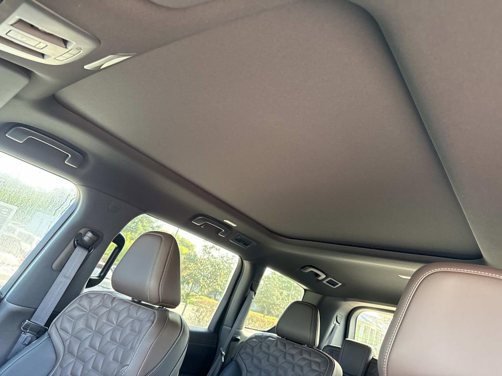 New 2026 Nissan Armada Platinum image 20