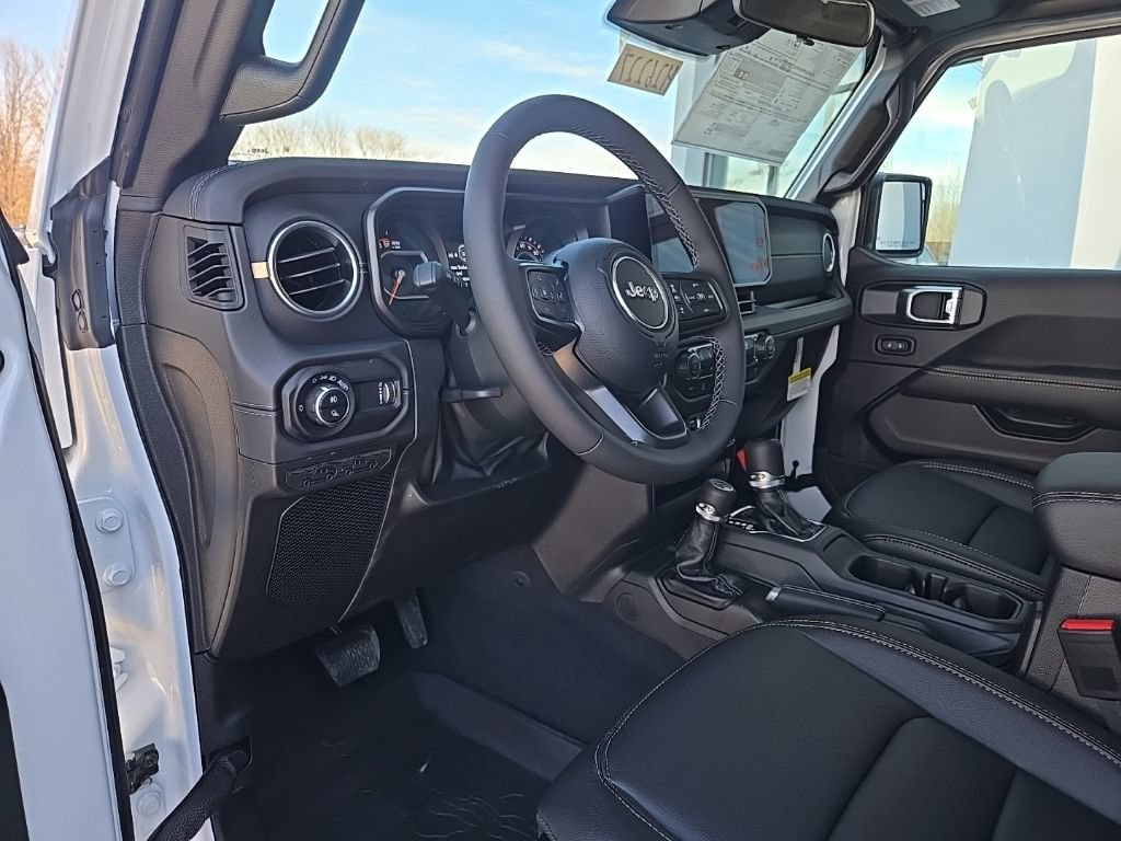 New 2026 Jeep Gladiator Mojave AWD/4WD image 38