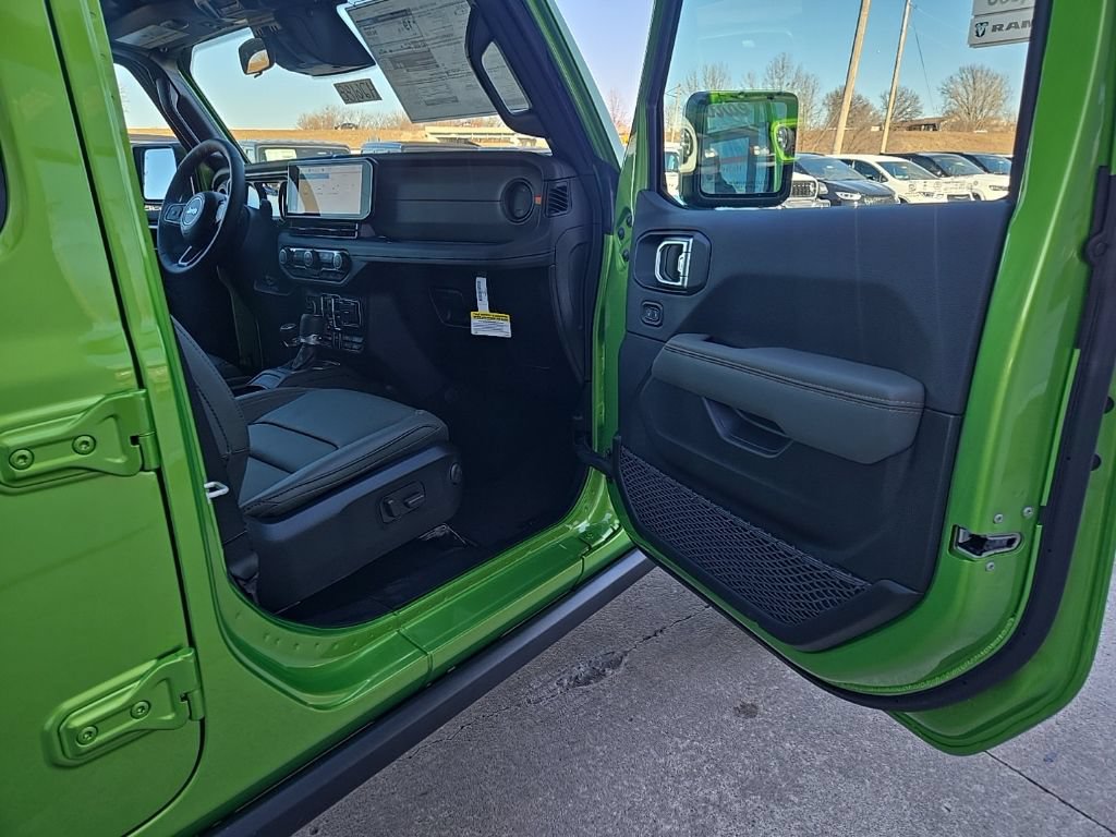 New 2026 Jeep Gladiator Mojave w/ Safety Group AWD/4WD image 77