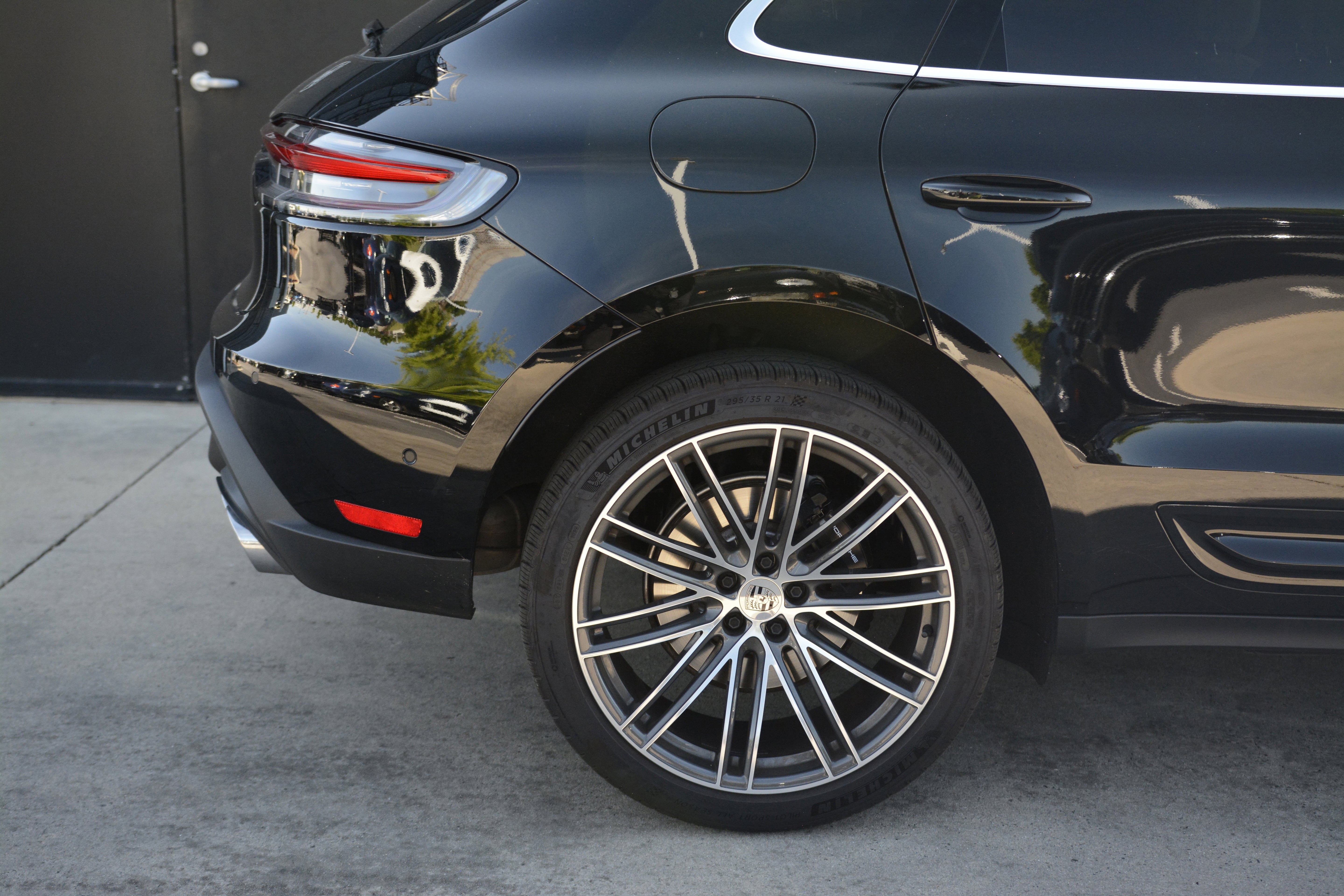 Used 2026 Porsche Macan AWD/4WD image 41