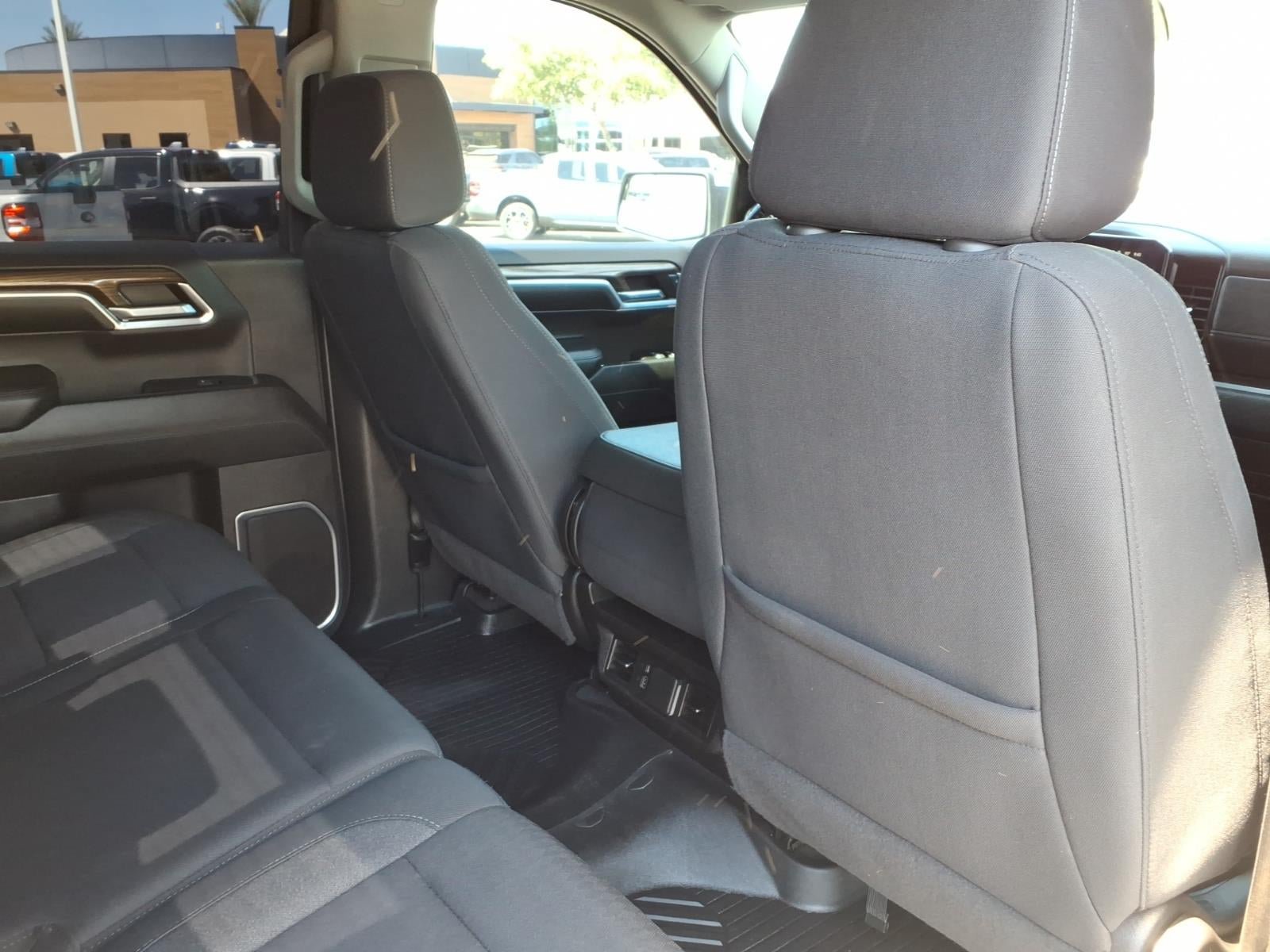 Used 2022 Chevrolet Silverado 1500 LT w/ Z71 Off-Road Package AWD/4WD image 13