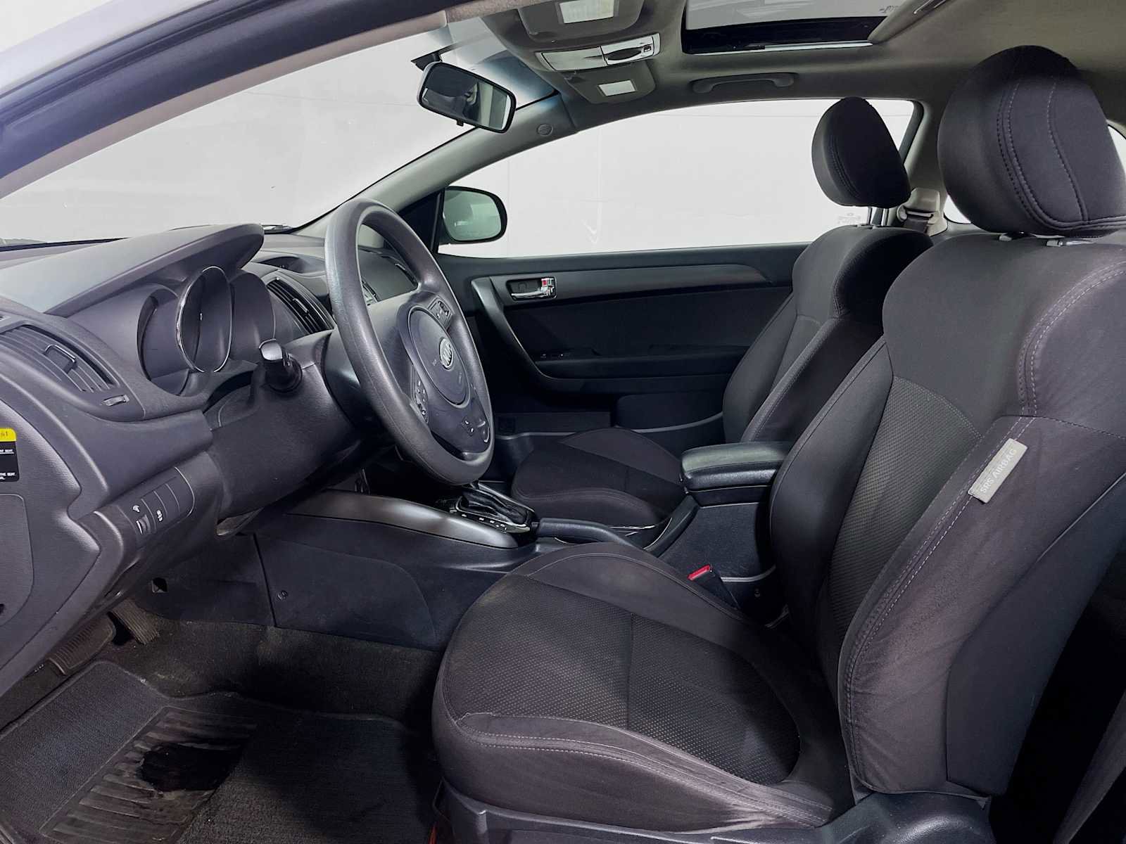 Used 2013 Kia Forte Koup EX image 17