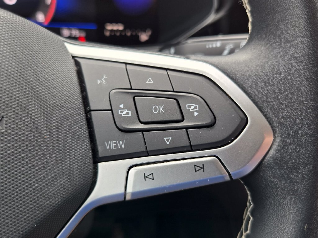 Certified 2023 Volkswagen Taos S FWD image 20