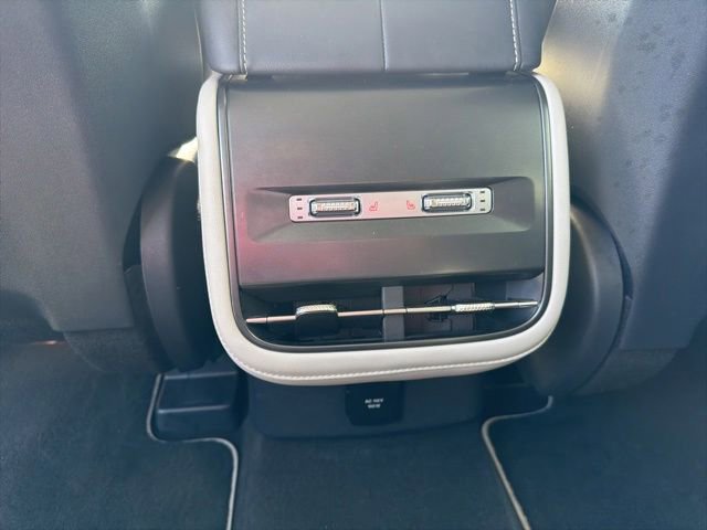 Certified 2024 Lincoln Nautilus Reserve w/ Equipment Group 202A AWD/4WD image 18