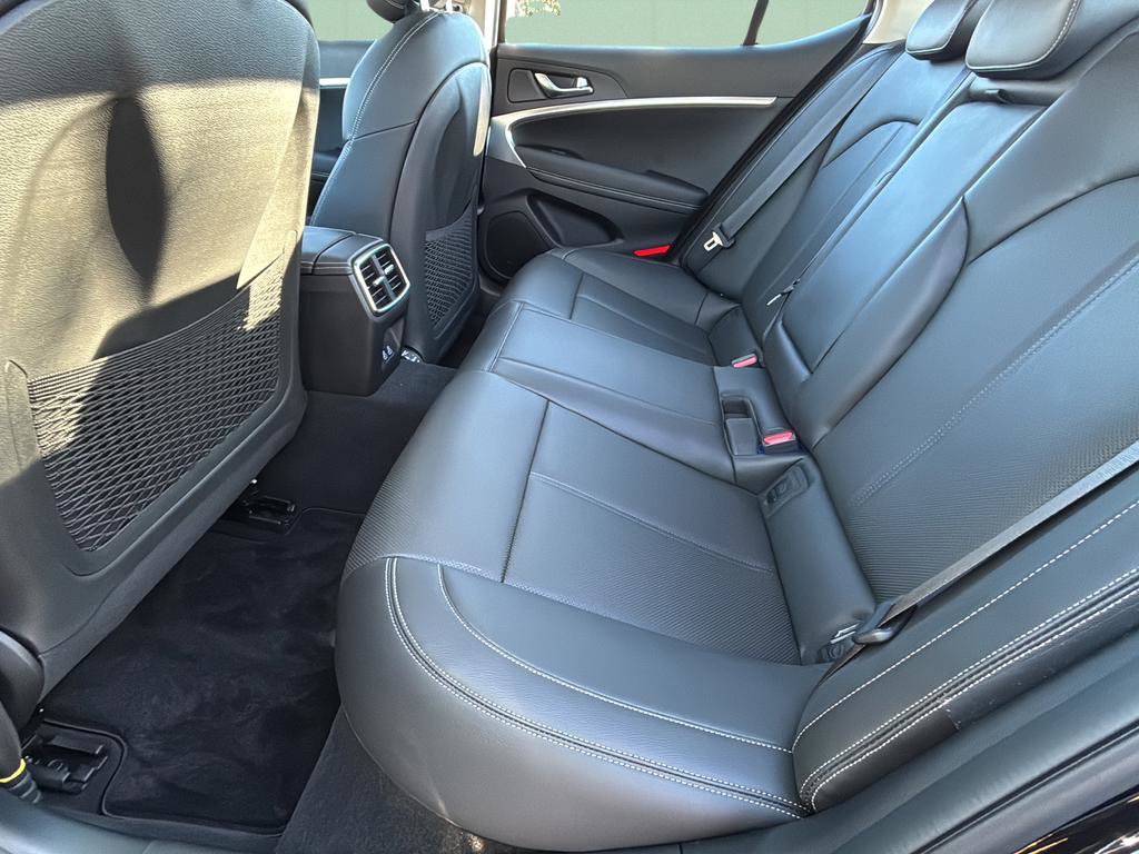 Certified 2026 Genesis G70 2.5T image 20