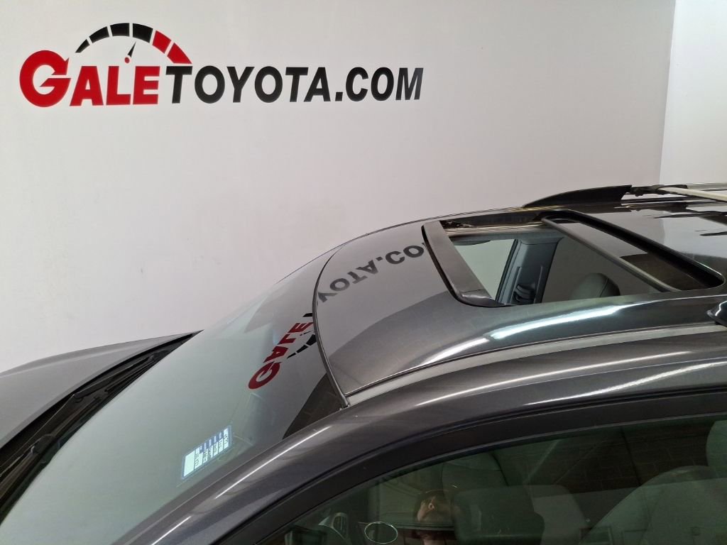 Used 2012 Toyota Highlander Limited image 6