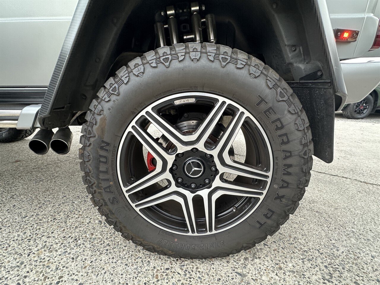 Used 2017 Mercedes-Benz G 550 Squared image 37