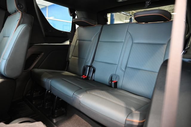 New 2026 GMC Yukon AT4 w/ AT4 Premium Plus Package AWD/4WD image 14